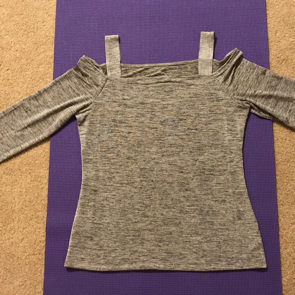 Inc cold shoulder 3/4 sleeve top